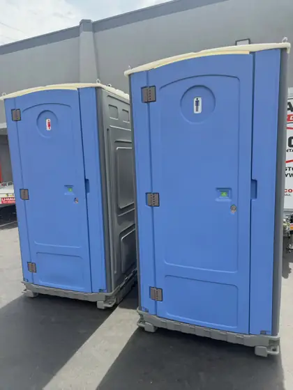 Another Beacon porta potty setup
